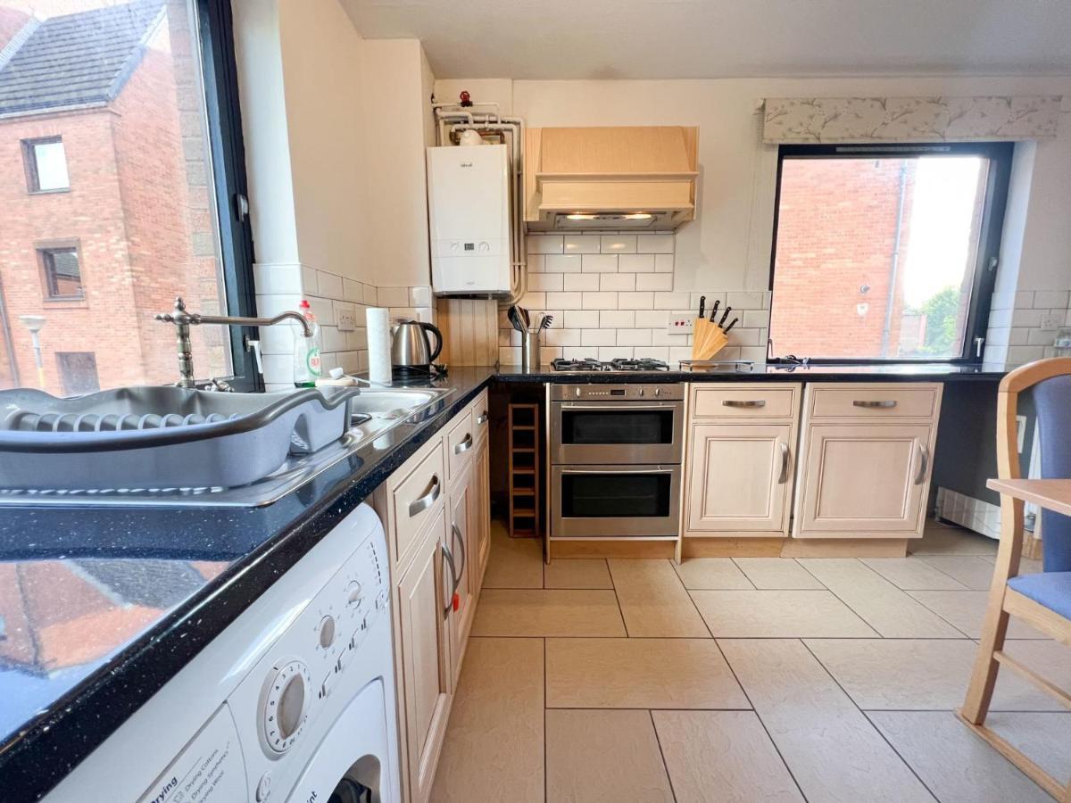 Anniesland Glasgow 1Bd Flat - Free Parking Exteriör bild
