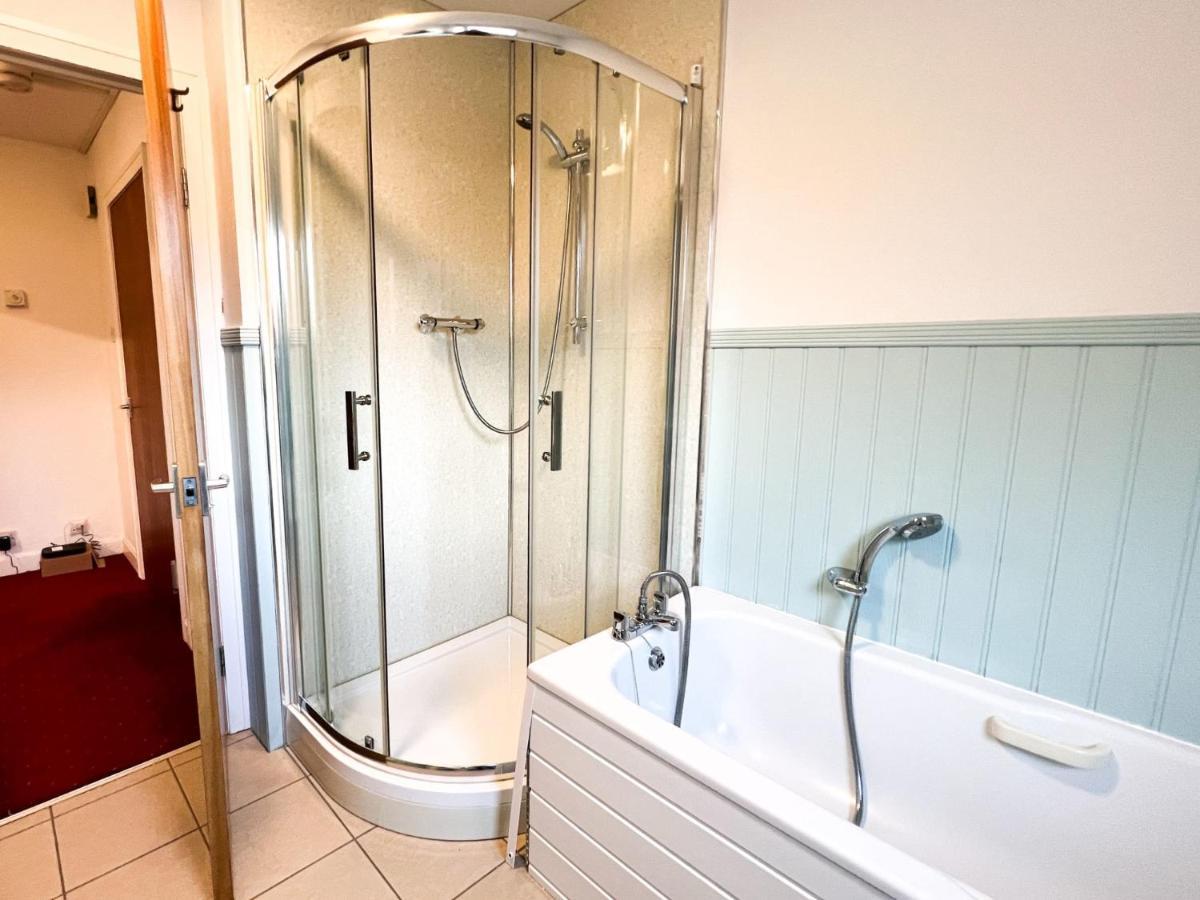 Anniesland Glasgow 1Bd Flat - Free Parking Exteriör bild